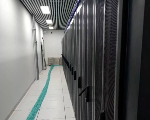 如何选择好用的美国VPS，提升网站性能的关键